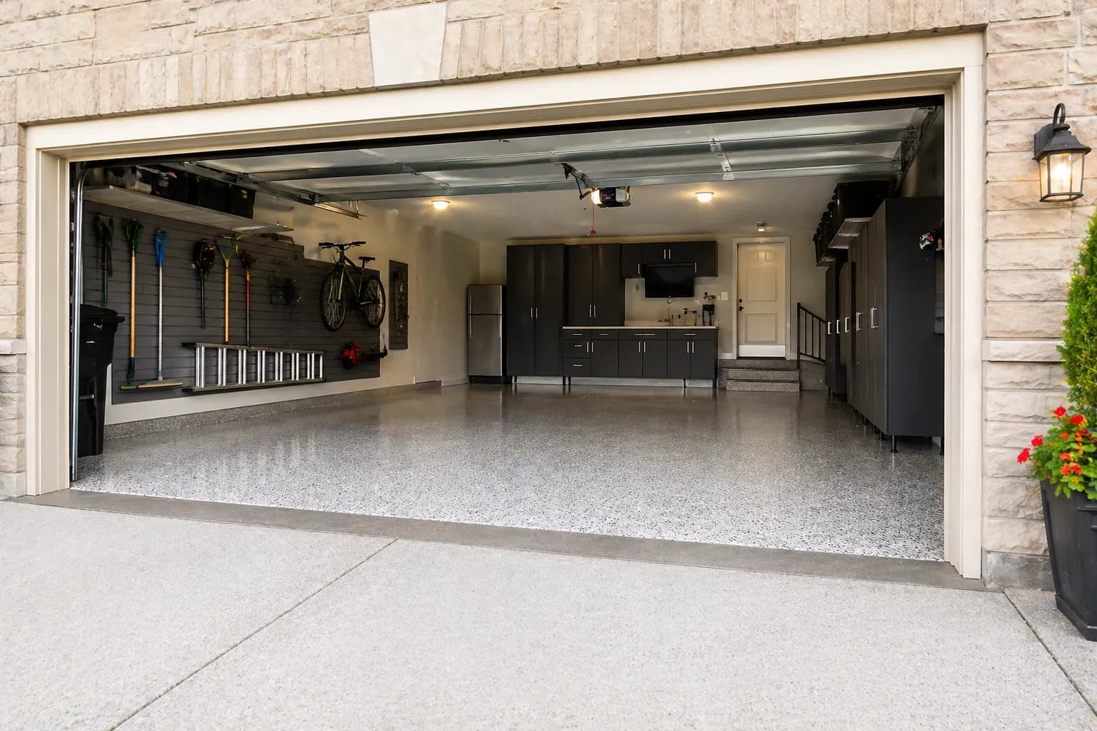 Garage Epoxy Flake Floor